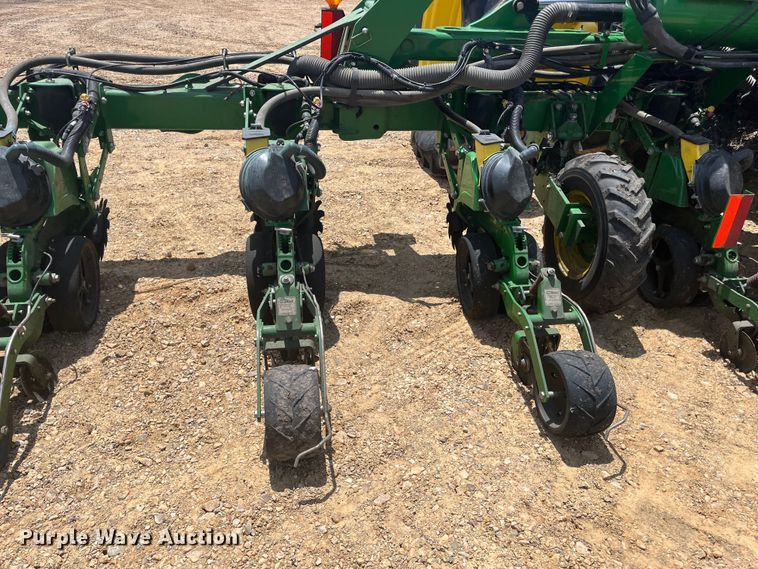 image for item DK7799 2019 John Deere 1725C Exact Emerge  planter