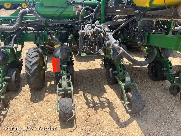 image for item DK7799 2019 John Deere 1725C Exact Emerge  planter