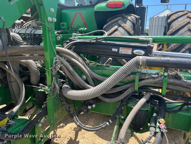 image for item DK7799 2019 John Deere 1725C Exact Emerge  planter