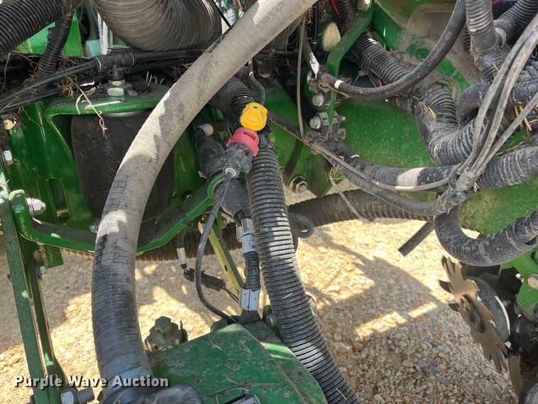 image for item DK7799 2019 John Deere 1725C Exact Emerge  planter