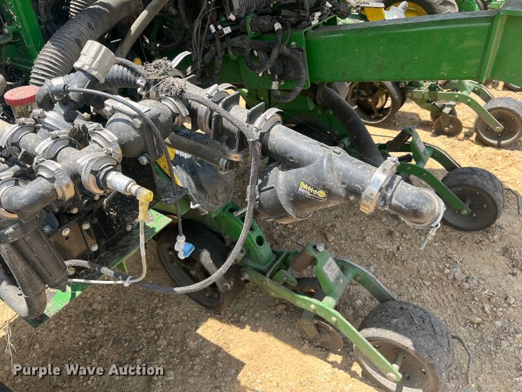 image for item DK7799 2019 John Deere 1725C Exact Emerge  planter