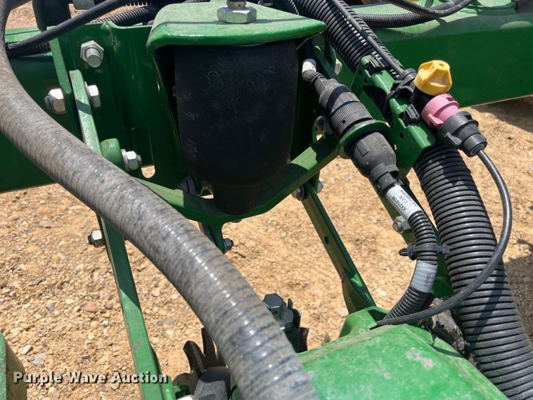 image for item DK7799 2019 John Deere 1725C Exact Emerge  planter