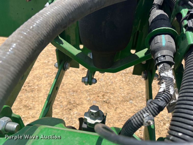 image for item DK7799 2019 John Deere 1725C Exact Emerge  planter