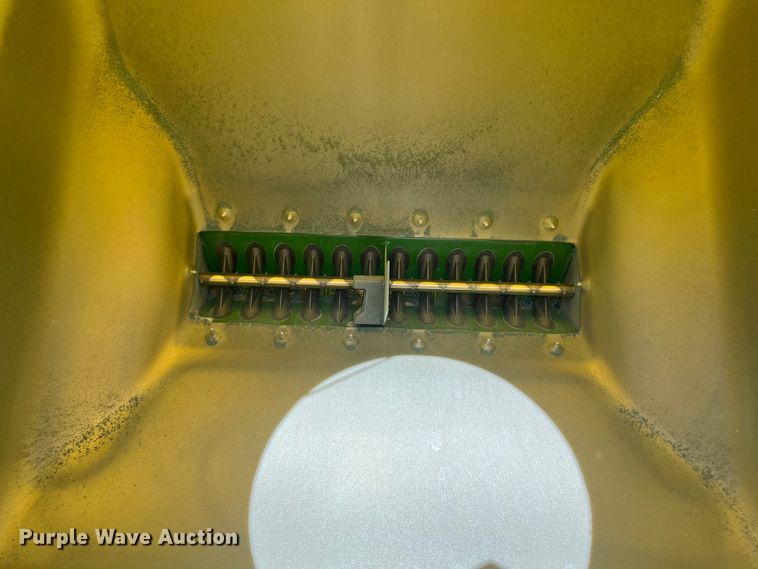 image for item DK7799 2019 John Deere 1725C Exact Emerge  planter