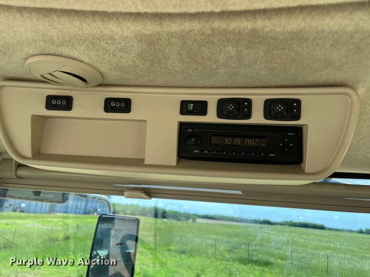 image for item DK7800 2017 John Deere 8295R  MFWD tractor