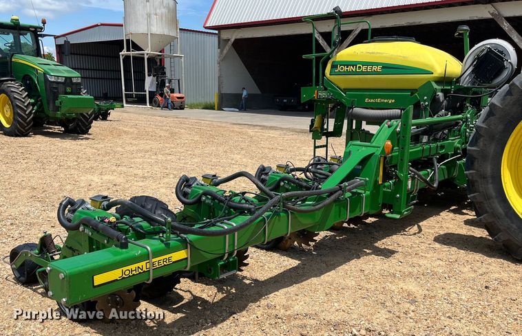 image for item DK7801 2019 John Deere 1725C Exact Emerge  planter