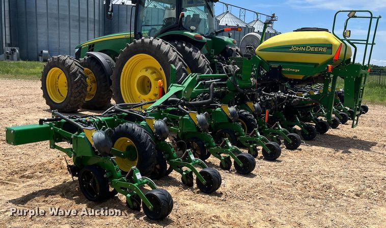 image for item DK7801 2019 John Deere 1725C Exact Emerge  planter