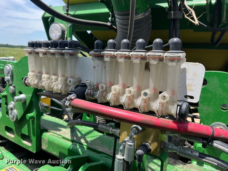 image for item DK7801 2019 John Deere 1725C Exact Emerge  planter