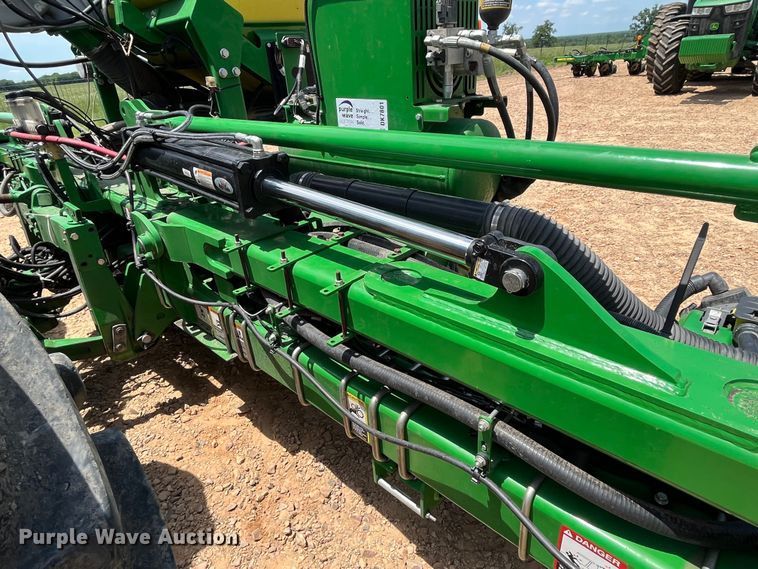 image for item DK7801 2019 John Deere 1725C Exact Emerge  planter