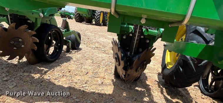 image for item DK7801 2019 John Deere 1725C Exact Emerge  planter