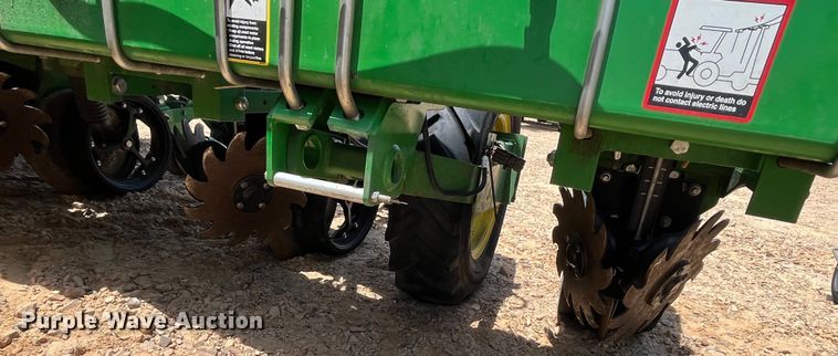 image for item DK7801 2019 John Deere 1725C Exact Emerge  planter