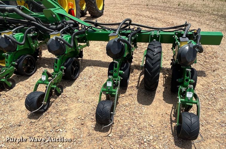 image for item DK7801 2019 John Deere 1725C Exact Emerge  planter