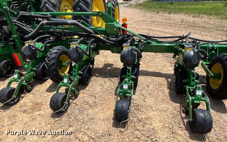 image for item DK7801 2019 John Deere 1725C Exact Emerge  planter