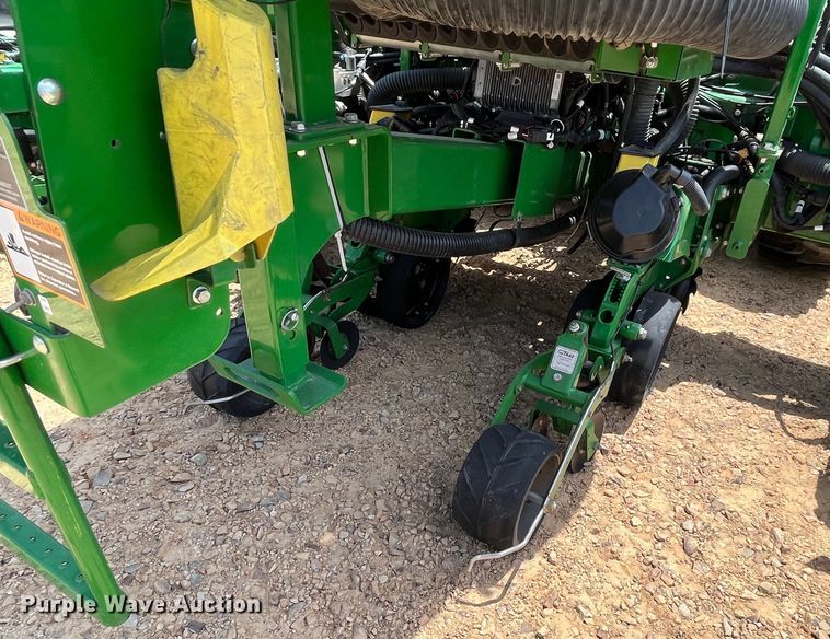 image for item DK7801 2019 John Deere 1725C Exact Emerge  planter