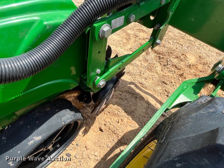 image for item DK7801 2019 John Deere 1725C Exact Emerge  planter