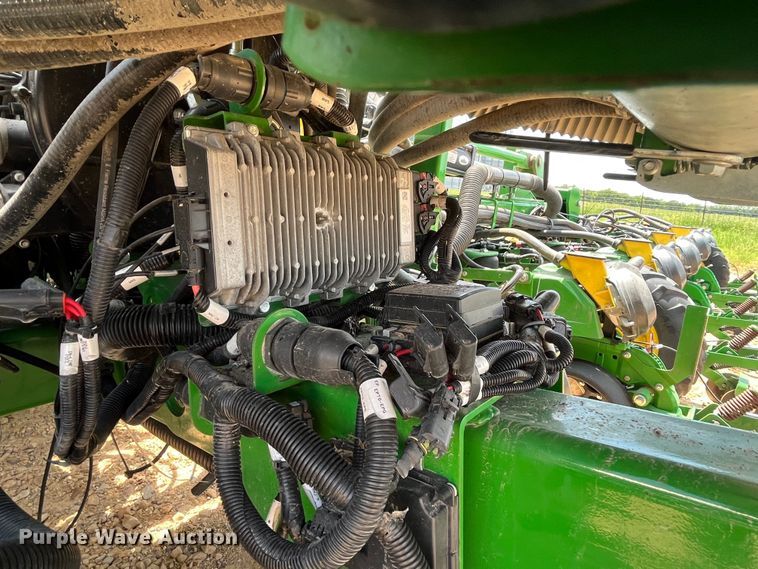 image for item DK7801 2019 John Deere 1725C Exact Emerge  planter