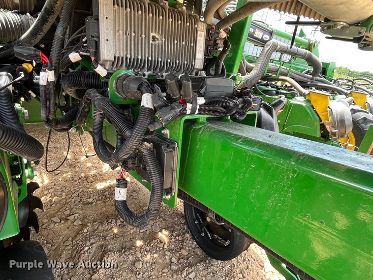 image for item DK7801 2019 John Deere 1725C Exact Emerge  planter