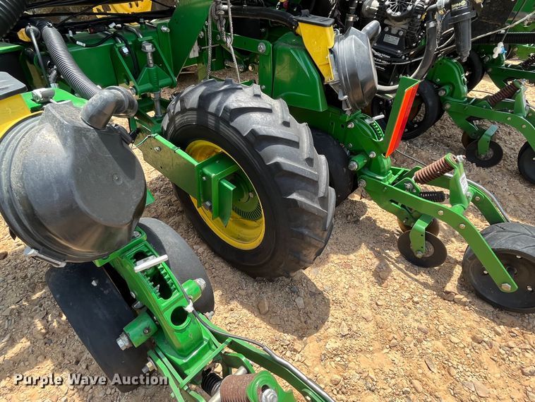 image for item DK7801 2019 John Deere 1725C Exact Emerge  planter
