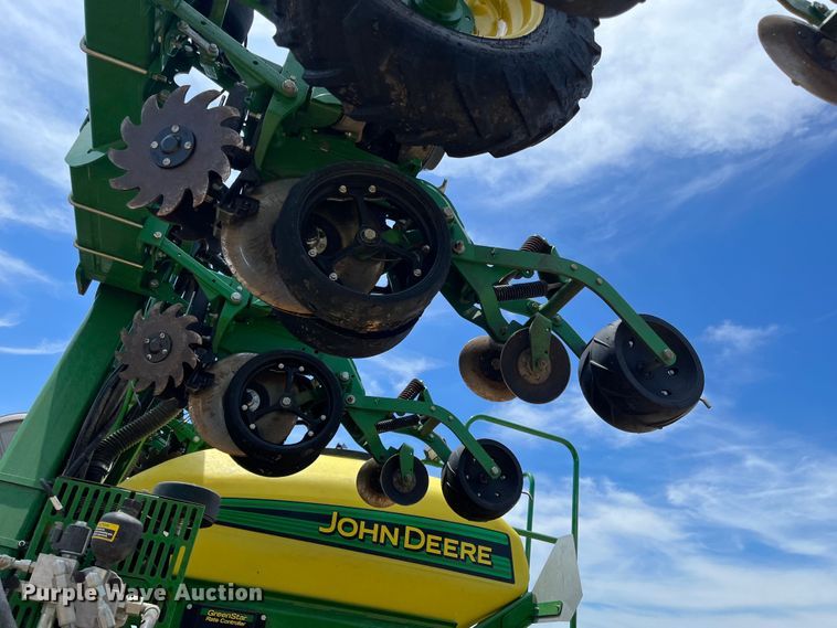 image for item DK7801 2019 John Deere 1725C Exact Emerge  planter