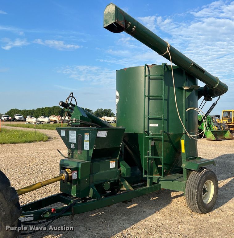 image for item DK7802 Arts Way 472110  feed grinder/mixer