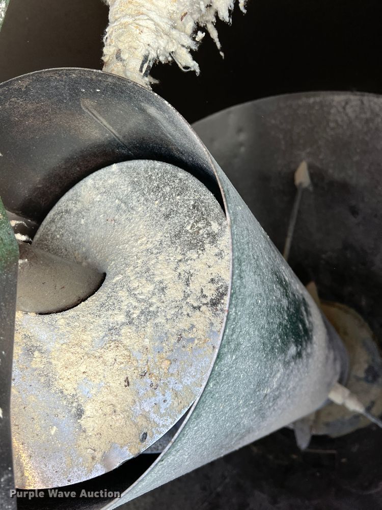 image for item DK7802 Arts Way 472110  feed grinder/mixer