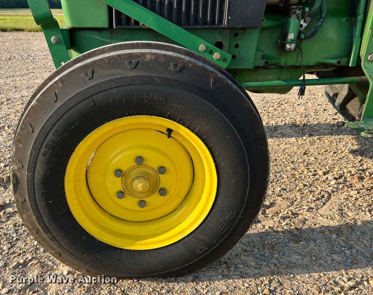image for item DK7803 1987 John Deere 2155  tractor