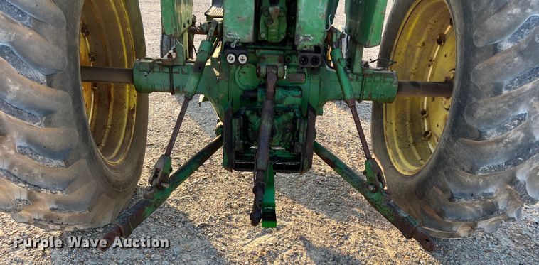 image for item DK7805 1972 John Deere 4320 tractor