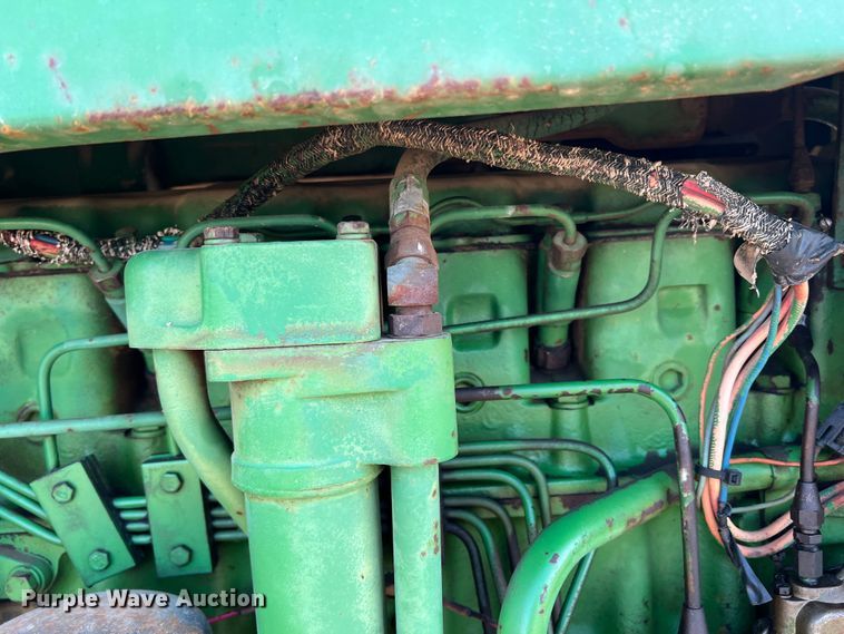 image for item DK7805 1972 John Deere 4320 tractor