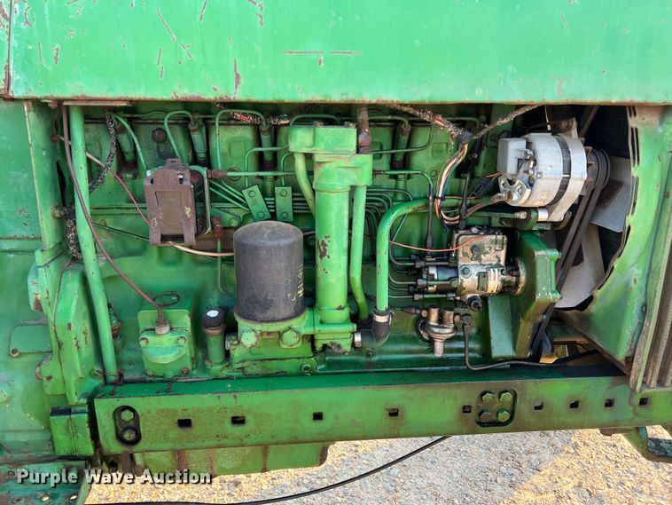image for item DK7805 1972 John Deere 4320 tractor