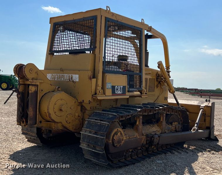 image for item DK7806 1982 Caterpillar D6D  dozer