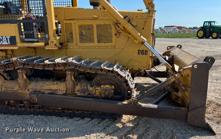 image for item DK7806 1982 Caterpillar D6D  dozer