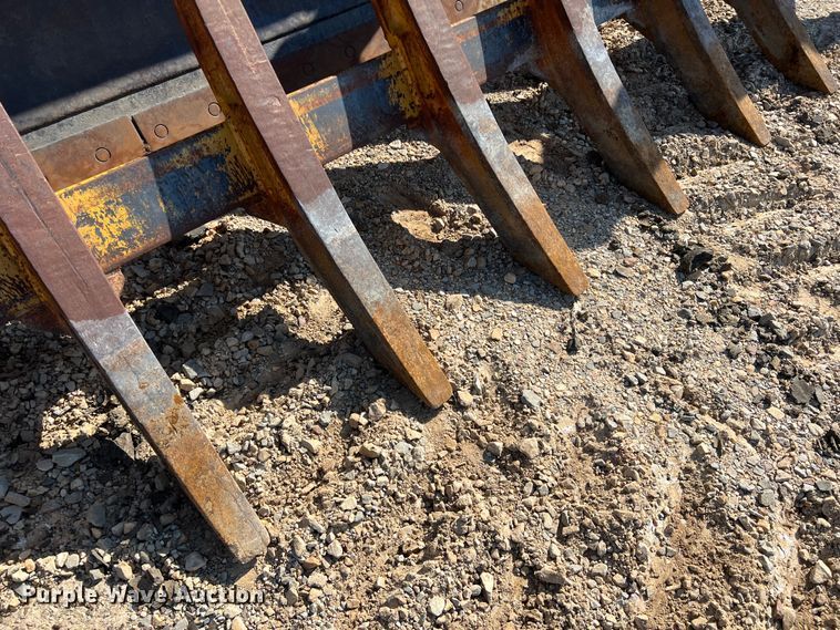 image for item DK7806 1982 Caterpillar D6D  dozer