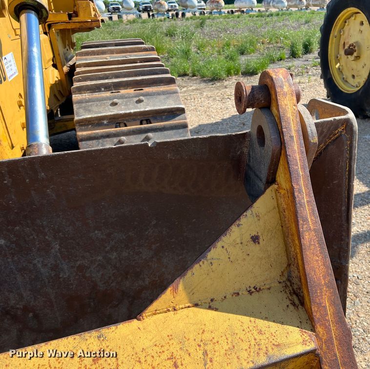 image for item DK7806 1982 Caterpillar D6D  dozer