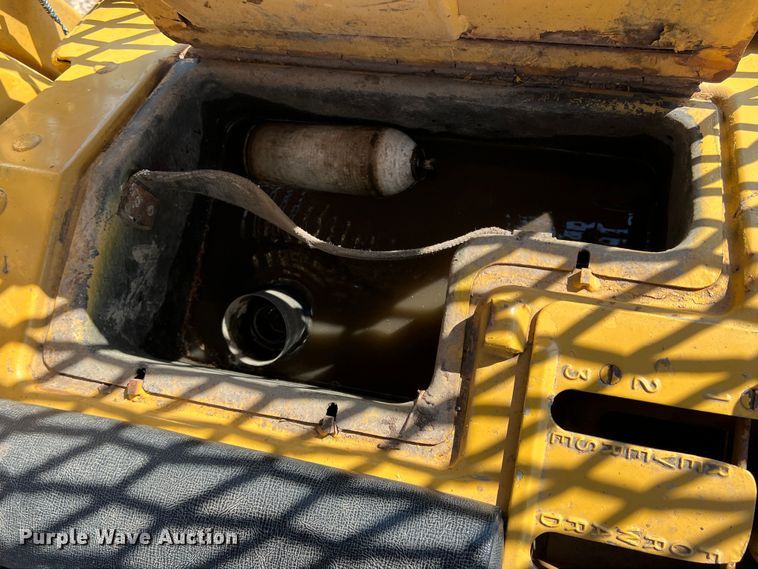 image for item DK7806 1982 Caterpillar D6D  dozer