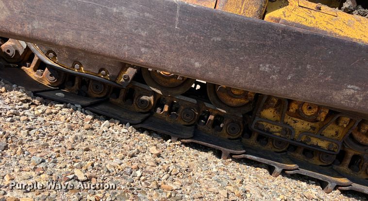 image for item DK7806 1982 Caterpillar D6D  dozer