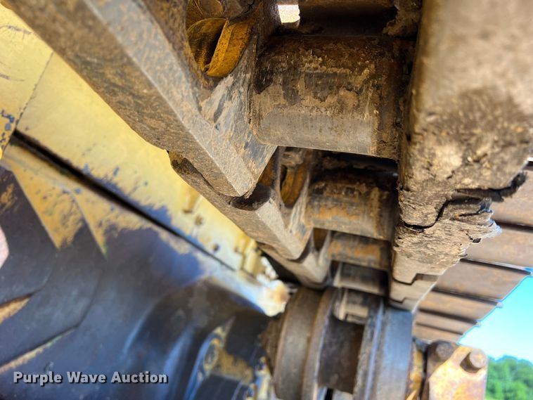 image for item DK7806 1982 Caterpillar D6D  dozer