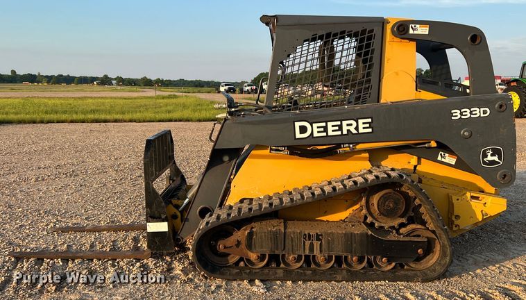 image for item DK7807 2011 John Deere 333D  tracked skid steer loader