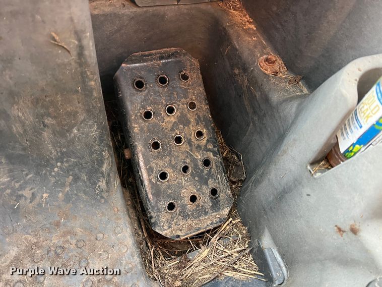 image for item DK7807 2011 John Deere 333D  tracked skid steer loader