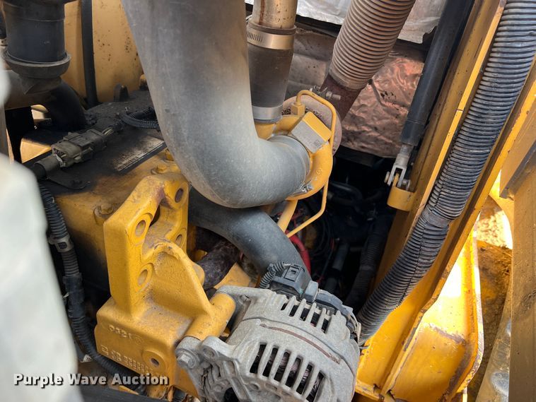 image for item DK7807 2011 John Deere 333D  tracked skid steer loader