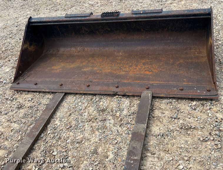 image for item DK7807 2011 John Deere 333D  tracked skid steer loader