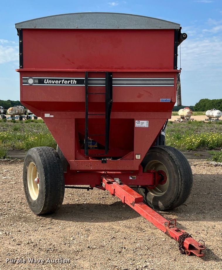 image for item DK7808 Unverferth 335  gravity wagon