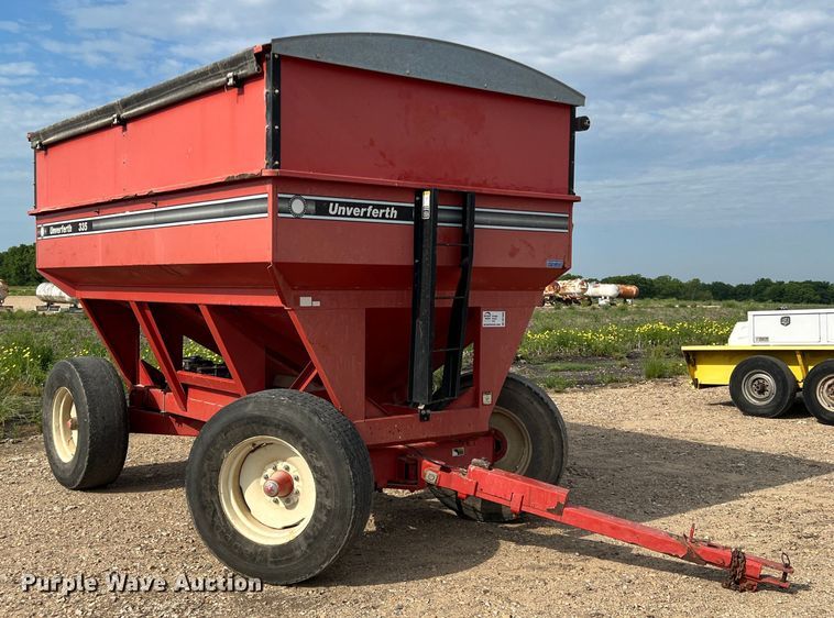 image for item DK7808 Unverferth 335  gravity wagon