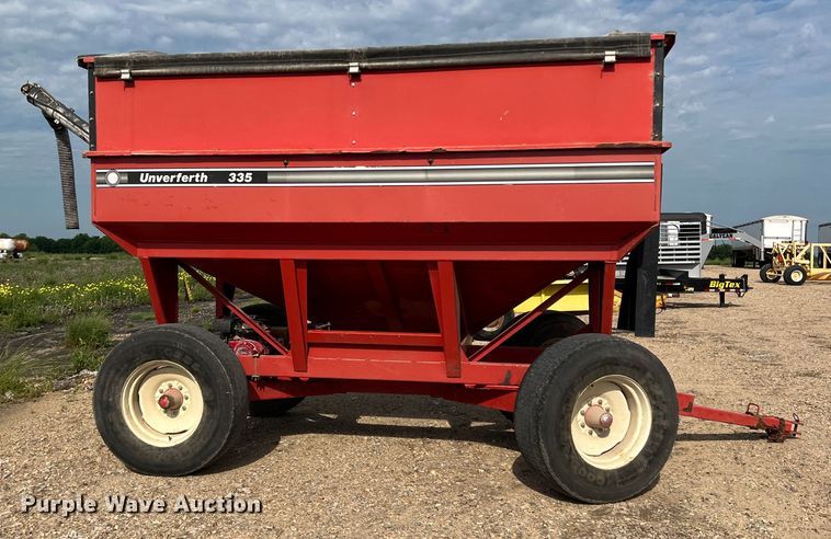 image for item DK7808 Unverferth 335  gravity wagon