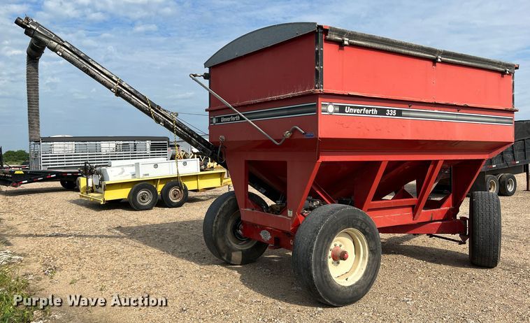 image for item DK7808 Unverferth 335  gravity wagon