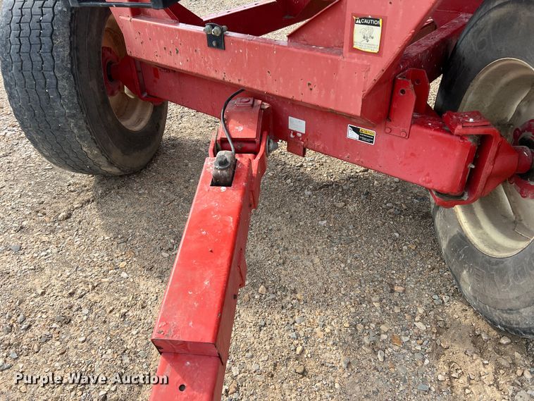 image for item DK7808 Unverferth 335  gravity wagon