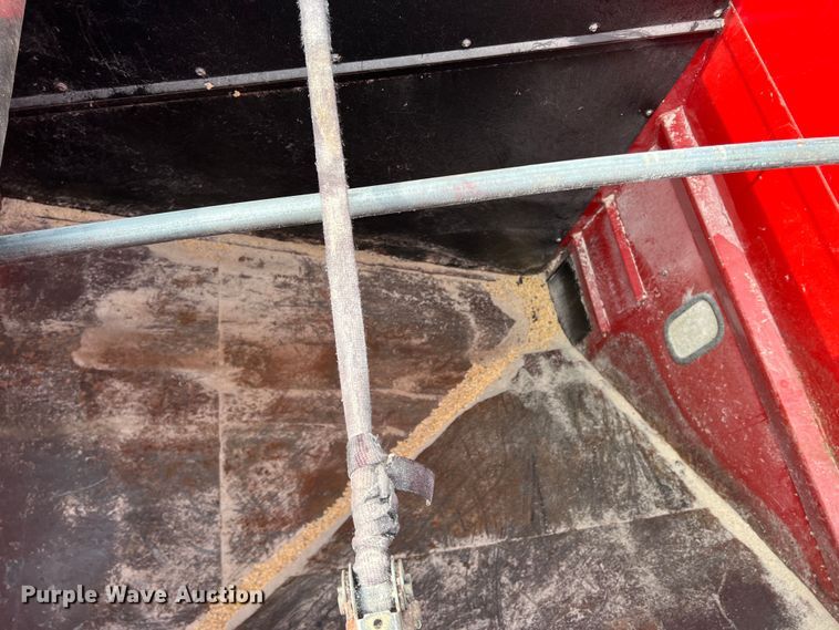 image for item DK7808 Unverferth 335  gravity wagon