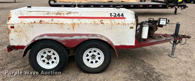 image for item DK7810 Fuel tank trailer