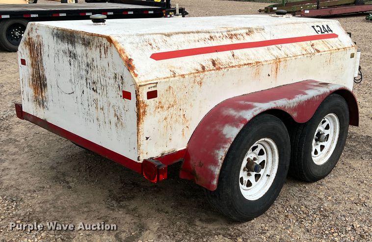 image for item DK7810 Fuel tank trailer