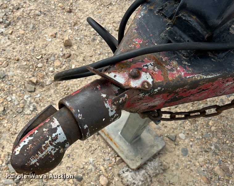 image for item DK7810 Fuel tank trailer