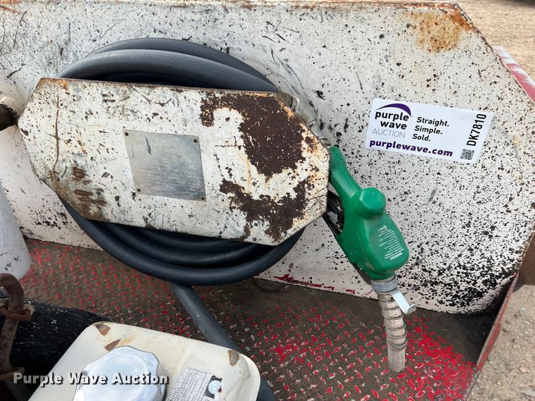 image for item DK7810 Fuel tank trailer